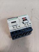 SCHNEIDER ELECTRIC LC2D25G7 Reversing Contactor, 25 AMP, 575VAC