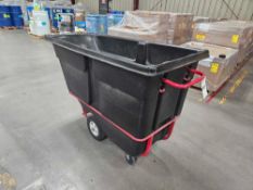 Rubbermais Tilt Truck