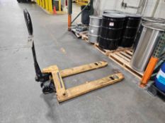 Uline H-1043 Pallet Jack
