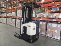 Crown RR5725-35 Standing Sideshifter Forklift