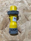 HUBBELL 316P4W Plug