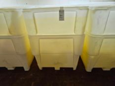 (6) Plastic Tubs