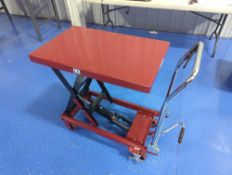 Uline 660lb Lift Table
