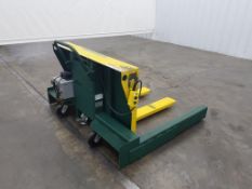 Southworth E-Z Reach SPTU-2 Portable Straddle Bin and Tote Tilter