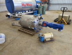 100 Gallon Holloway America Stainless Steel De- Tank with mixer head