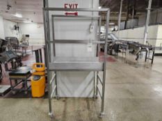 Rolling Raised Walk-over Platform