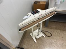 U-Line H-1250 Foot-Operated Impulse Sealer