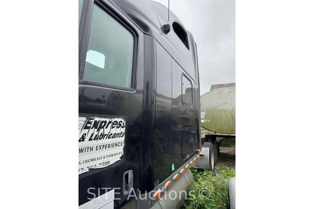 2005 Peterbilt 387 T/A Sleeper Truck Tractor - Image 16 of 25