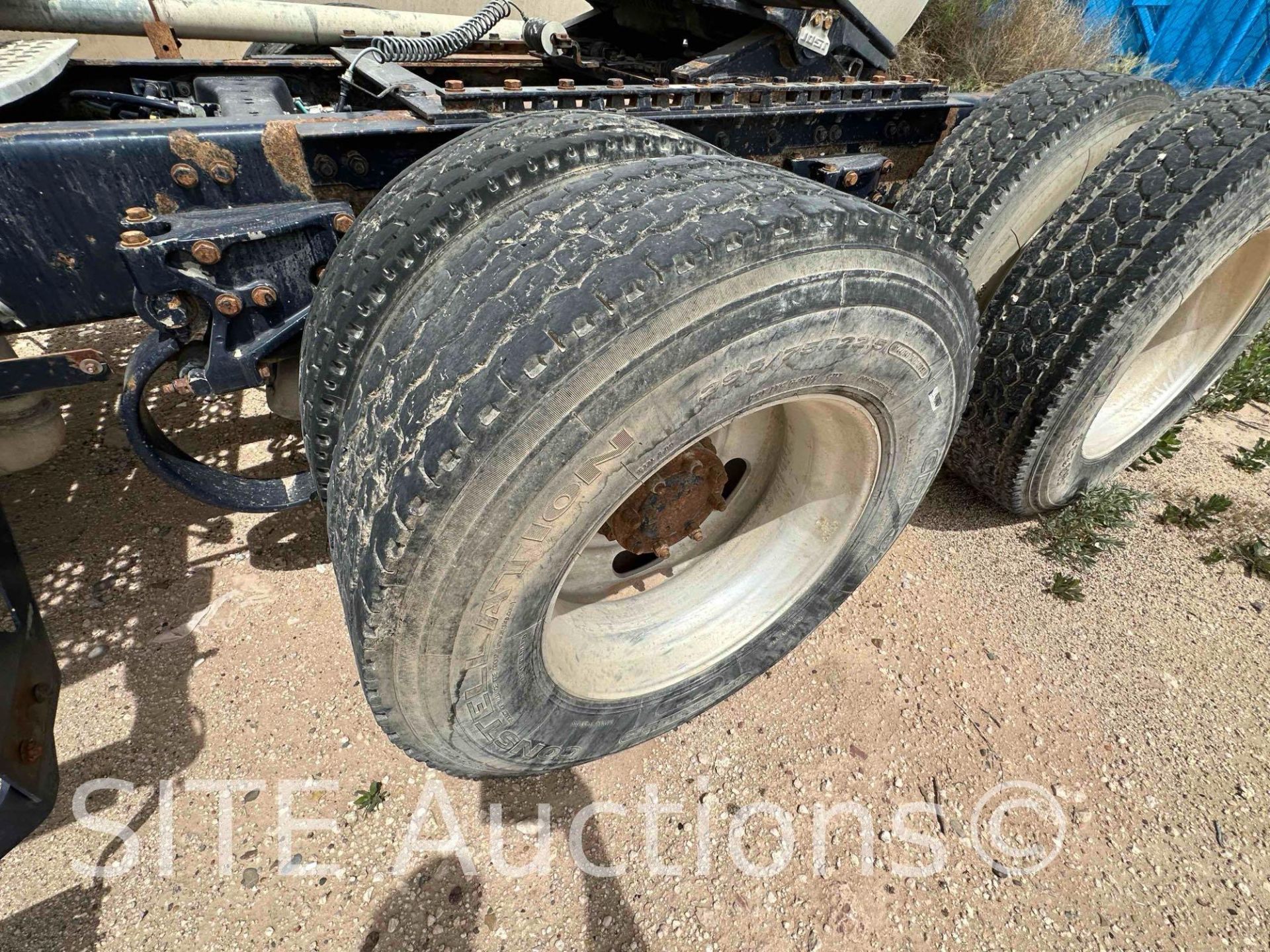2006 Kenworth T2000 T/A Sleeper Truck Tractor - Image 11 of 23