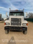 2006 Mack CHN613 T/A Daycab Truck Tractor