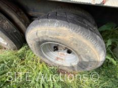 2009 Thib's Gooseneck T/A Flatbed Trailer