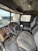2006 Peterbilt 335 T/A Wireline Truck