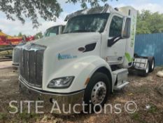 2015 Peterbilt 579 T/A Daycab Truck Tractor