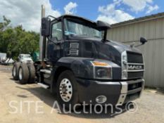 2019 Mack Anthem AN64T T/A Daycab Truck Tractor