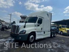 2016 Freightliner Cascadia T/A Sleeper Truck Tractor