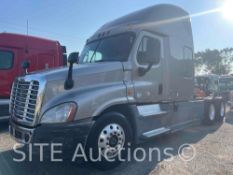 2014 Freightliner Cascadia T/A Sleeper Truck Tractor