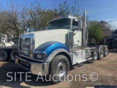 2013 Mack TD713 Tri/A Daycab Truck Tractor