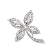 Platinum Four-Leaf Flower Diamond Pin