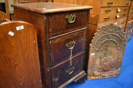 A 19th Century pedestal chest of three drawers, dimensions approx. W43 D54 H76cm