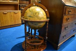 A globe drinks cabinet, approx. 87 x 48cm