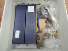 A collection of GB Coins, mainly Pennies and Half Pennies, Queen Victoria to Queen Elizabeth II,