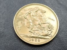 A 1959 Elizabeth II Gold Sovereign, George & Dragon, Royal Mint