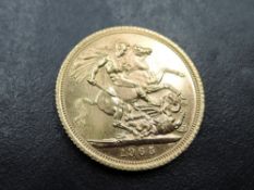 A 1965 Elizabeth II Gold Sovereign, George & Dragon, Royal Mint