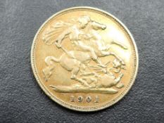 A 1901 Queen Victoria Gold Half Sovereign, Old Head, George & Dragon, Royal Mint