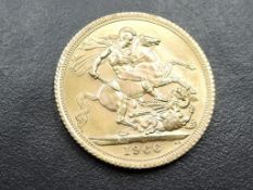 A 1966 Elizabeth II Gold Sovereign, George & Dragon, Royal Mint