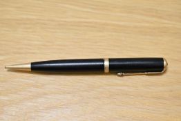 A Parker Duofold propelling pencil in black with decorative band