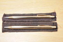 A boxed Cross solid 14 karat gold ballpoint pen and mechanical pencil set