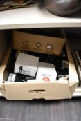 A collection of 14 Sunpak flashguns. Four Auto Zoom 5000 Thyristor, an auto 4205G Thyristor, two
