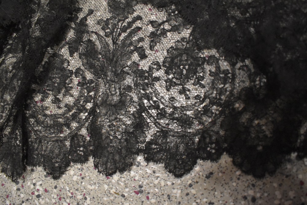 A collection of remnants of vintage and antique black lace and crochet, some have been removed off - Image 3 of 8