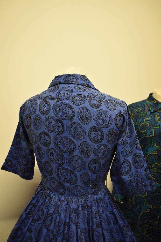 A 1950s full skirted cotton day dress, having brilliant novelty medallion print on cobalt blue - Image 7 of 9