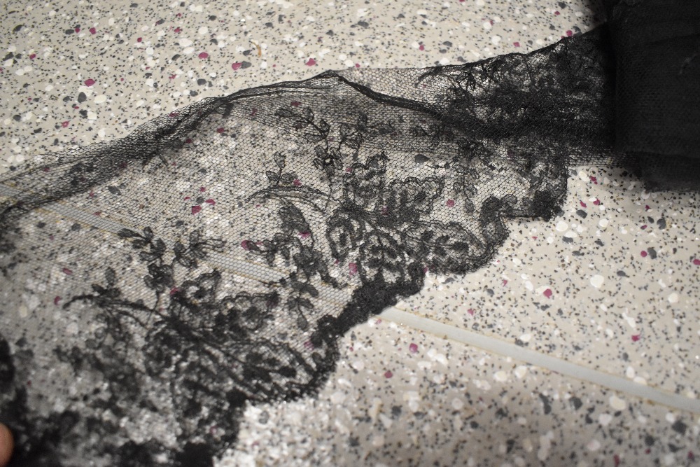 A collection of remnants of vintage and antique black lace and crochet, some have been removed off - Image 5 of 8