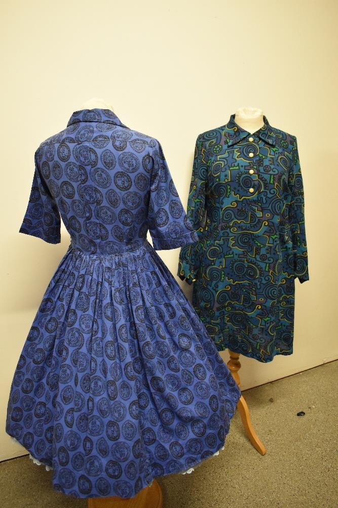 A 1950s full skirted cotton day dress, having brilliant novelty medallion print on cobalt blue - Image 6 of 9