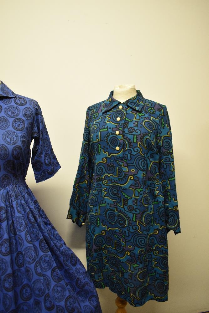 A 1950s full skirted cotton day dress, having brilliant novelty medallion print on cobalt blue - Image 3 of 9