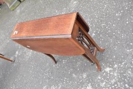 An Edwardian mahogany Sutherland table, having inlaid decoration, width approx. 61cm