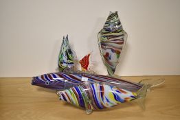 Five vintage mid-century glass fish.