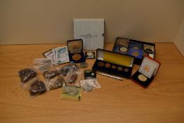 A collection of GB, Channel Islands and Isle of Man Coins, mainly modern including Crowns, £5 x4, £2
