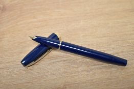 A Sheaffer Touchdown MKII plunger fill fountain pen in blue having Sheaffer USA nib