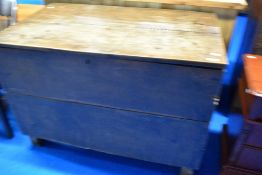 A 19th Century grain or bedding chest of large propotions, approx. 112 x 78 x 65cm