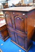 A nice qualty reproduction oak cocktail cabinet, by The Royal Oak Furniture Company, dimensions