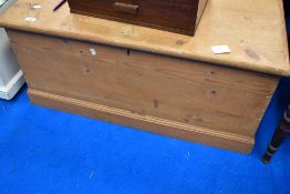 A stripped pine bedding box , approx. Dimensions W97 D49 H44cm