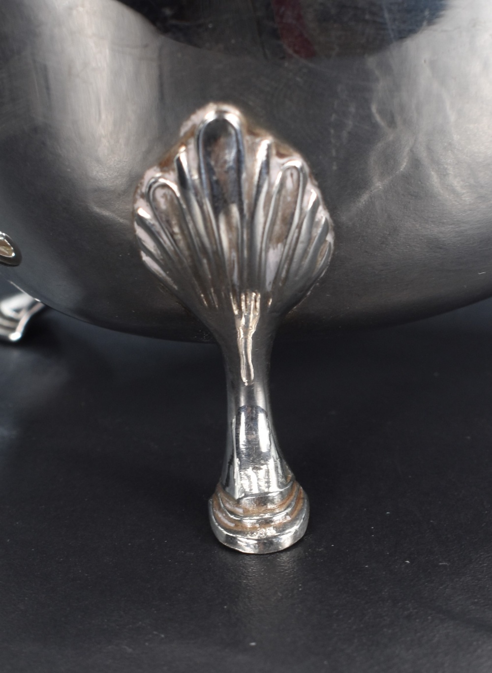 A Queen Elizabeth II silver sauce boat, of traditional form with reeded foliate ornamented rim, - Image 3 of 4