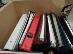 10+ x EMPTY STAMP ALBUMS, ALL WITH PLENTY OF LEAVES, AND BUNDLE OF LOOSE LEAVES Box with just over
