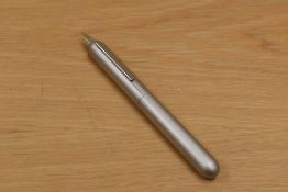 A Lamy Dialogue 3 Palladium vacuum fill fountain pen in brushed steel having M 14K 585 Lamy nib.
