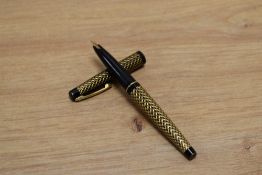 A Sheaffer Lady 904 aerometric fill fountain pen having Sheaffer 585 14K USA nib