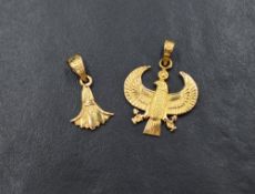 Two Egyptian 18ct gold charms depicting fan and eagle, approx 2.7g
