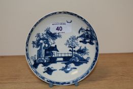 An 18th Century English porcelain saucer dish, of Worcester, Caughley, or Lowestoft style